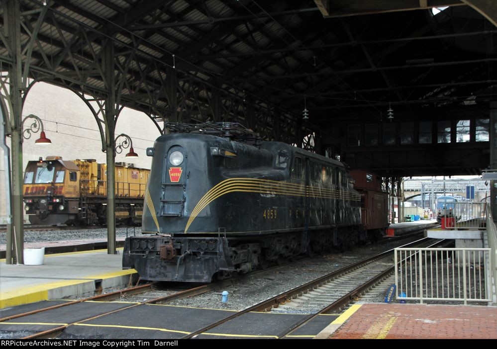 LMIX 605, PRR 4859, Amtrak 96